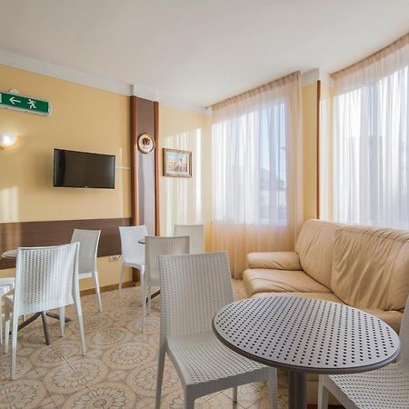 Hotel Rosy Battipaglia Eksteriør billede
