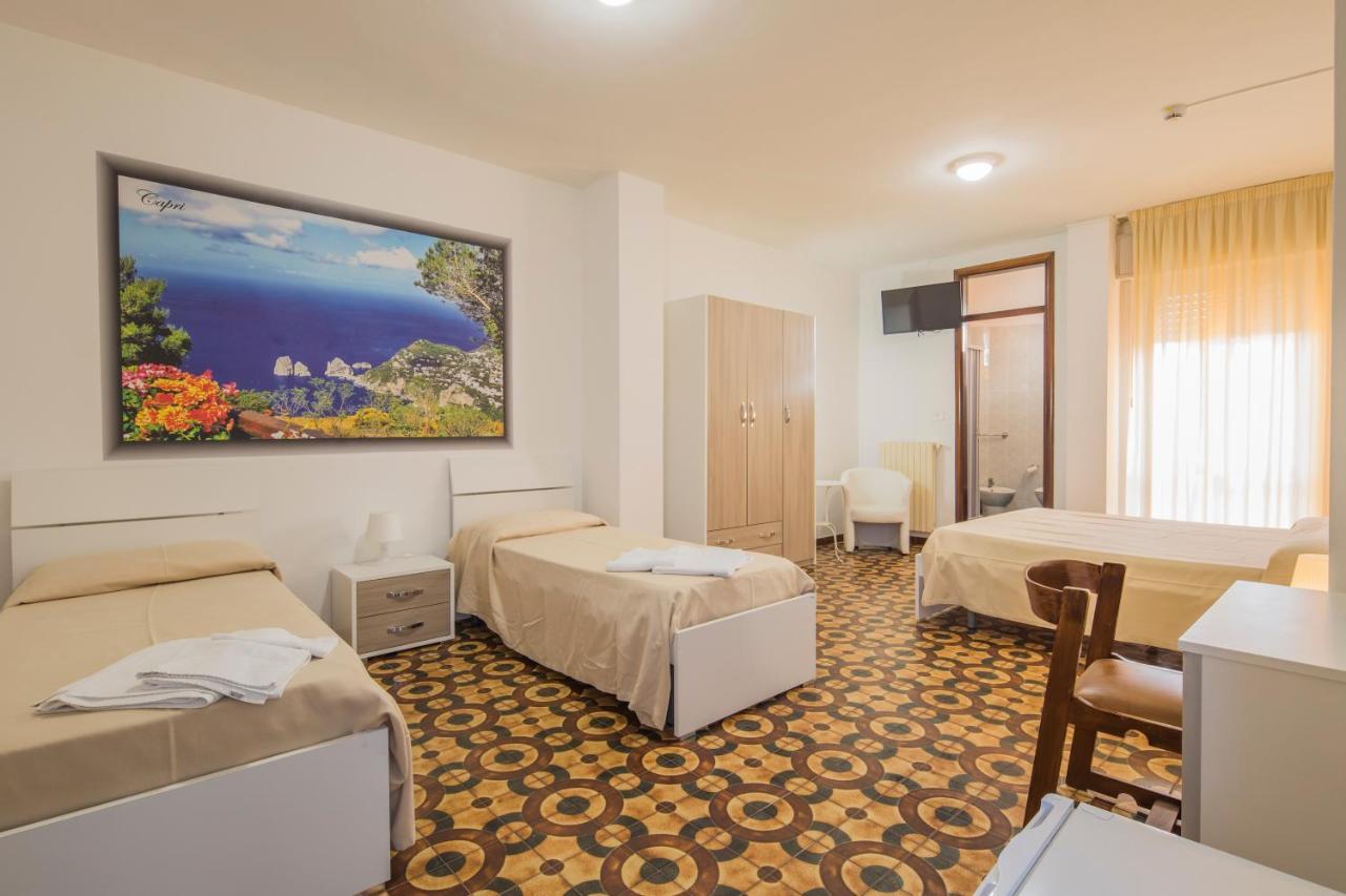 Hotel Rosy Battipaglia Eksteriør billede