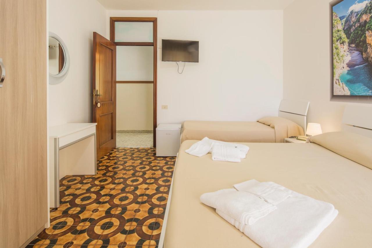 Hotel Rosy Battipaglia Eksteriør billede
