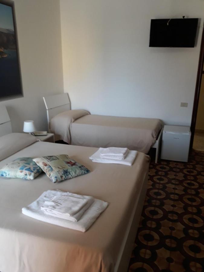 Hotel Rosy Battipaglia Eksteriør billede